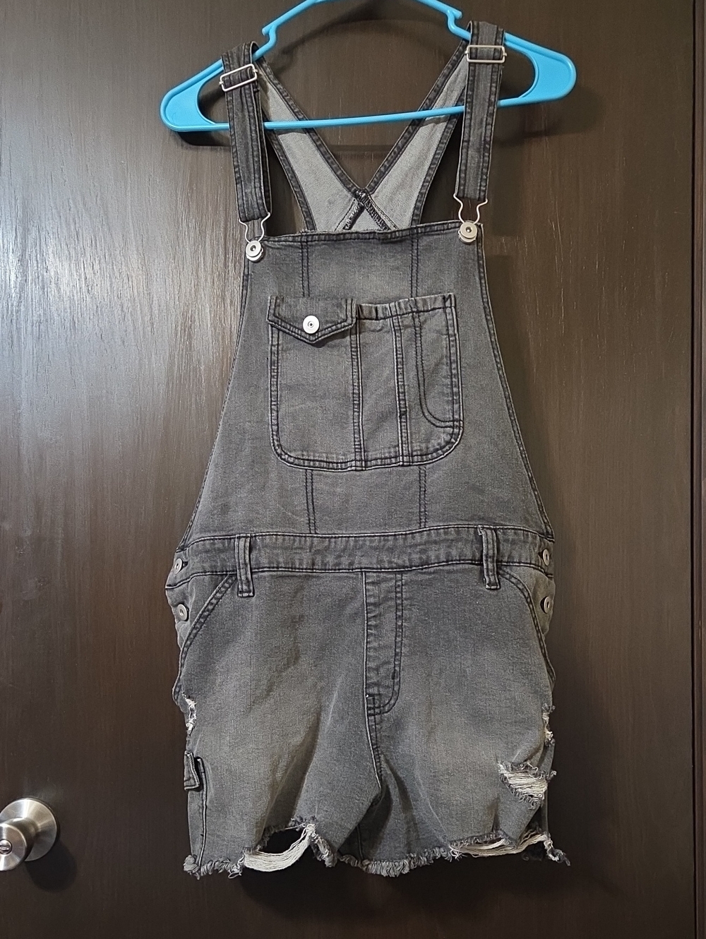 No Boundaries  gray Denim Shorts Overalls    distressed size XL 15-17 unisex